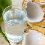 Air Kelapa Muda: Obat Alami untuk Dehidrasi dan Penyakit Ringan